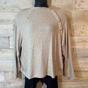 H&M beige women’s  sweater in‎ size large